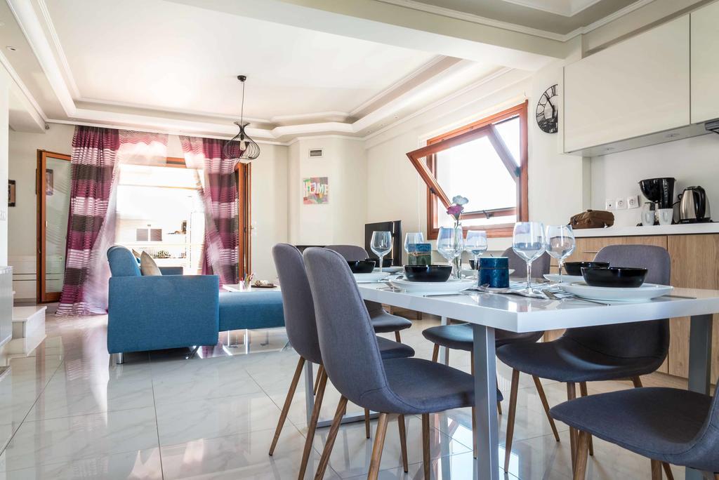 Leo - Unique Glyfada Apartment Афіни Екстер'єр фото